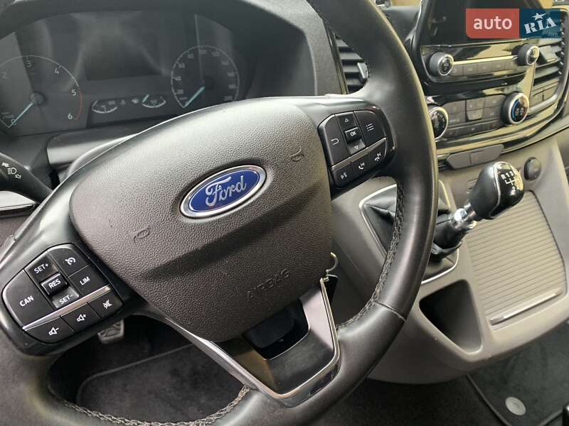Мінівен Ford Tourneo Custom 2023 в Рівному