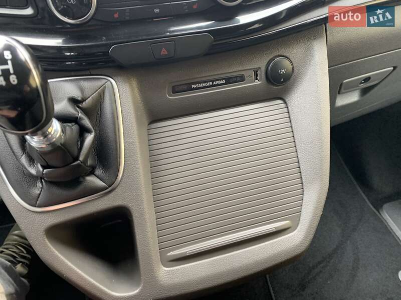 Мінівен Ford Tourneo Custom 2023 в Рівному