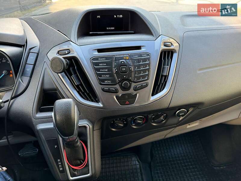 Минивэн Ford Tourneo Custom 2017 в Киеве