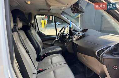 Мінівен Ford Tourneo Custom 2017 в 