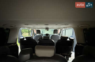 Мінівен Ford Tourneo Custom 2023 в 