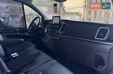 Мінівен Ford Tourneo Custom 2021 в 