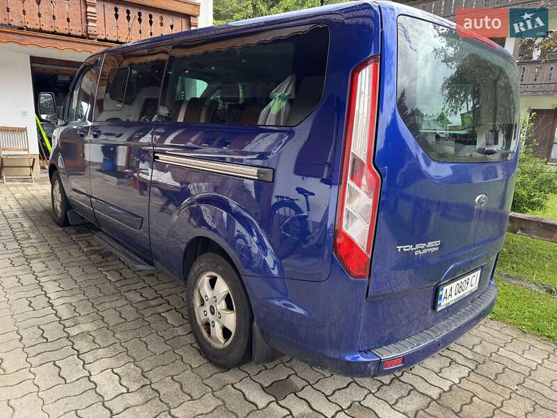 Мінівен Ford Tourneo Custom 2015 в Києві