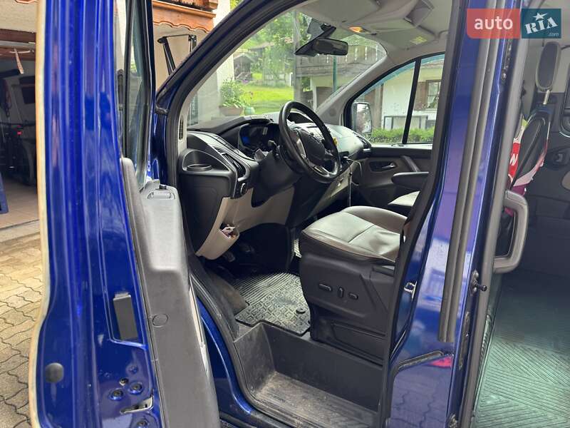 Мінівен Ford Tourneo Custom 2015 в Києві