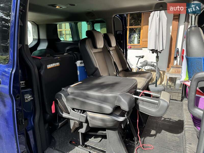 Мінівен Ford Tourneo Custom 2015 в Києві