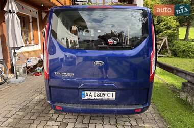 Мінівен Ford Tourneo Custom 2015 в 