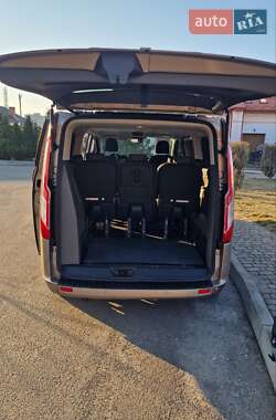 Минивэн Ford Tourneo Custom 2021 в 