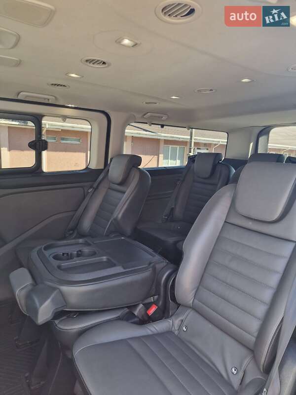 Мінівен Ford Tourneo Custom 2018 в Чернівцях