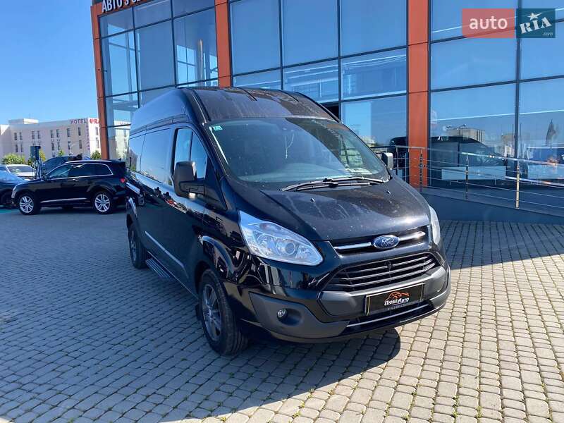 Мінівен Ford Tourneo Custom 2017 в 