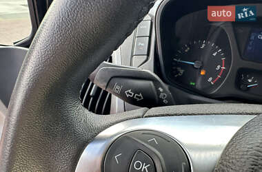 Мінівен Ford Tourneo Custom 2013 в 