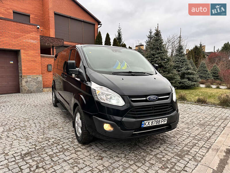 Ford Tourneo Custom 2016