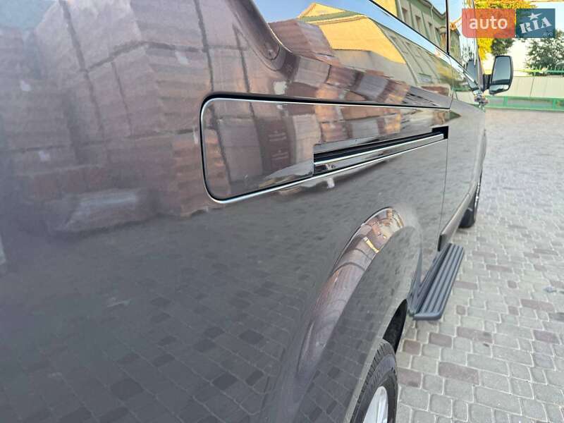 Минивэн Ford Tourneo Custom 2023 в Ровно