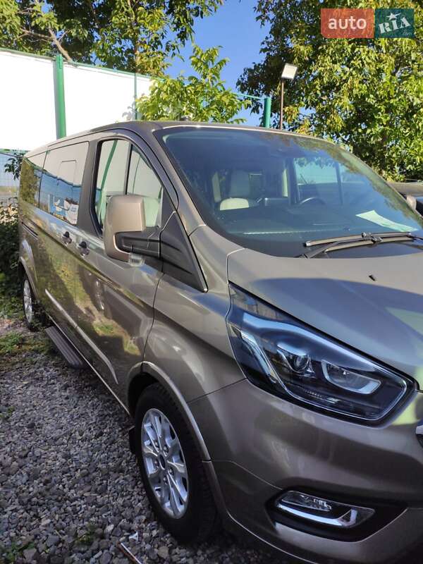Мінівен Ford Tourneo Custom 2019 в Івано-Франківську