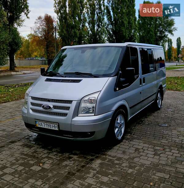 Минивэн Ford Tourneo Custom 2012 в Броварах фото 11 Минивэн Ford Tourneo Custom 2012 в Броварах