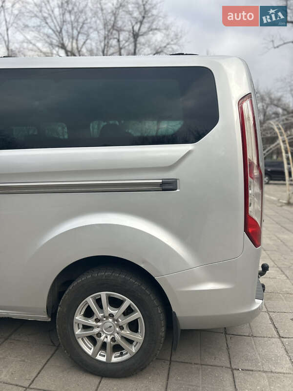 Минивэн Ford Tourneo Custom 2015 в Запорожье