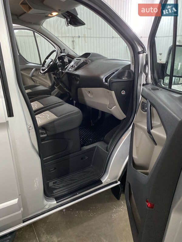 Мінівен Ford Tourneo Custom 2016 в Луцьку фото 11 Мінівен Ford Tourneo Custom 2016 в Луцьку