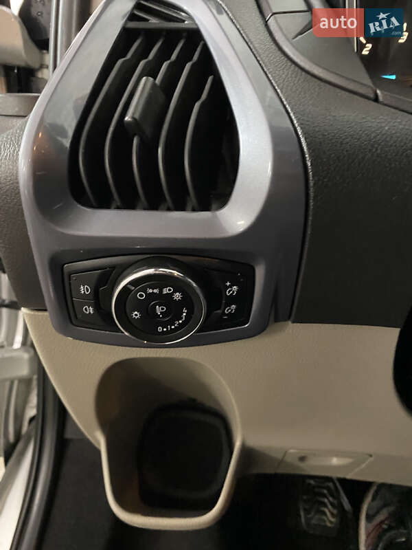 Мінівен Ford Tourneo Custom 2016 в Луцьку фото 14 Мінівен Ford Tourneo Custom 2016 в Луцьку