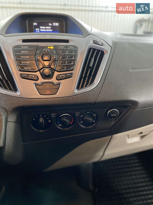 Мінівен Ford Tourneo Custom 2016 в Луцьку фото 18 Мінівен Ford Tourneo Custom 2016 в Луцьку