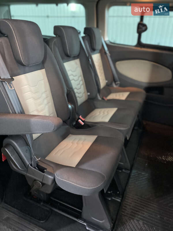 Мінівен Ford Tourneo Custom 2016 в Луцьку фото 48 Мінівен Ford Tourneo Custom 2016 в Луцьку