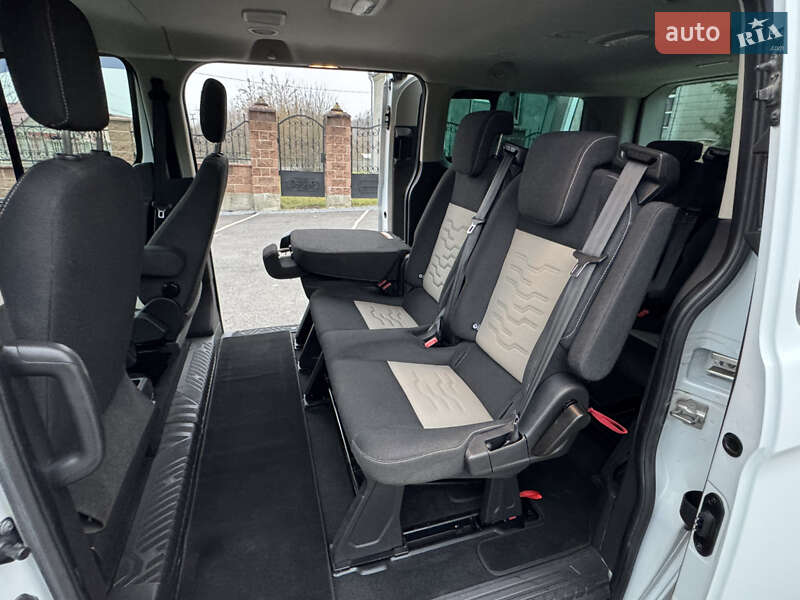 Минивэн Ford Tourneo Custom 2016 в Ровно