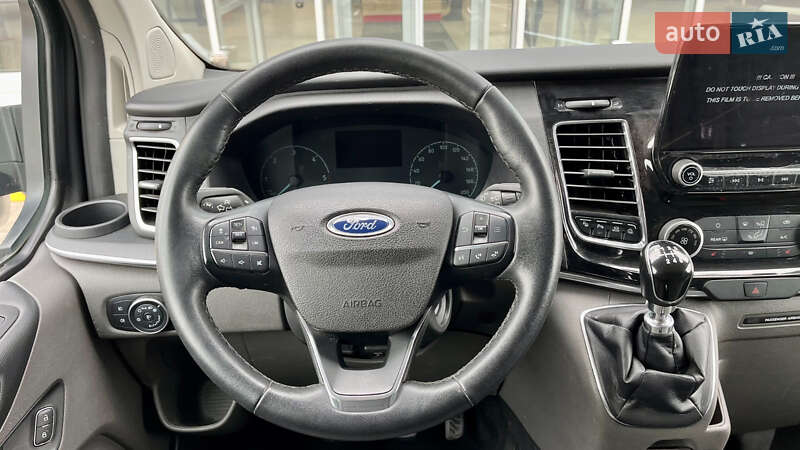 Минивэн Ford Tourneo Custom 2020 в Сваляве фото 16 Минивэн Ford Tourneo Custom 2020 в Сваляве