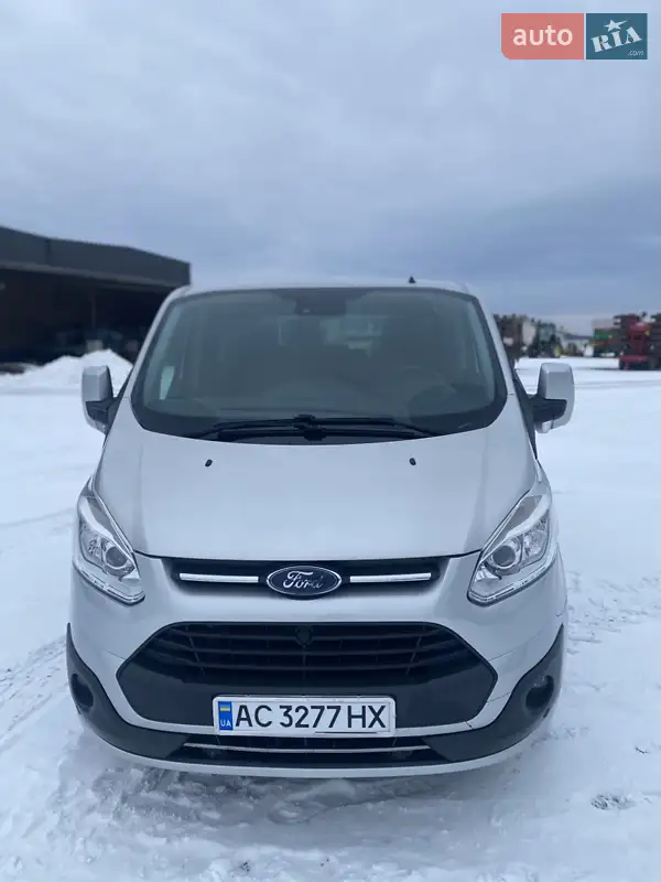 Ford Tourneo Custom
