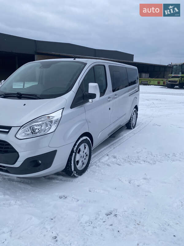 Минивэн Ford Tourneo Custom 2016 в Луцке