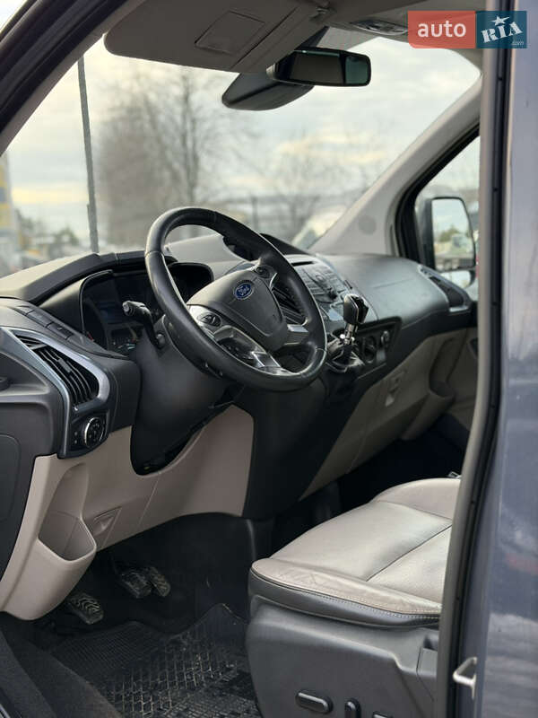 Минивэн Ford Tourneo Custom 2013 в Луцке