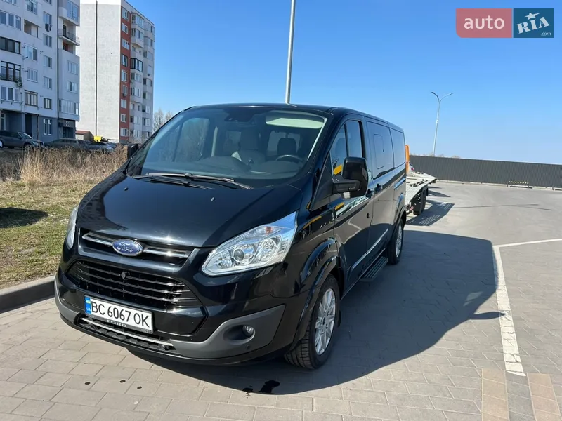 Ford Tourneo Custom 2017