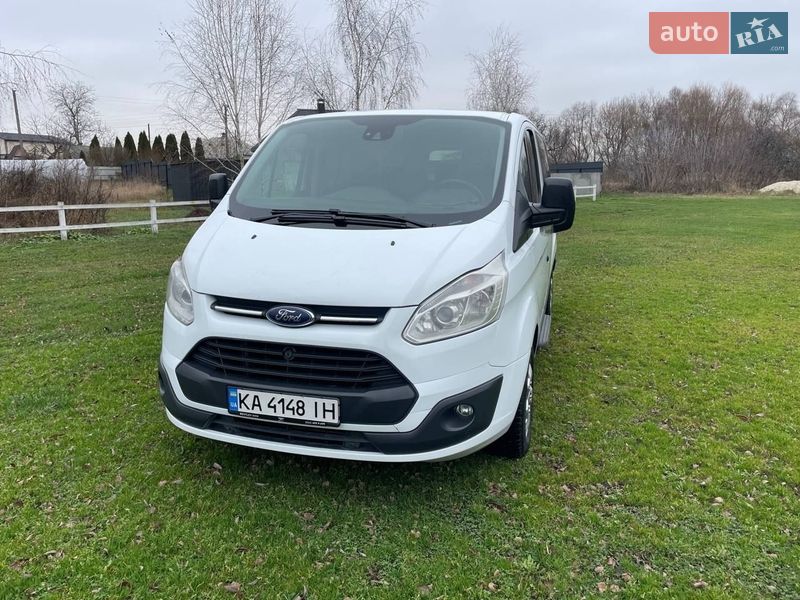 Ford Tourneo Custom 2017