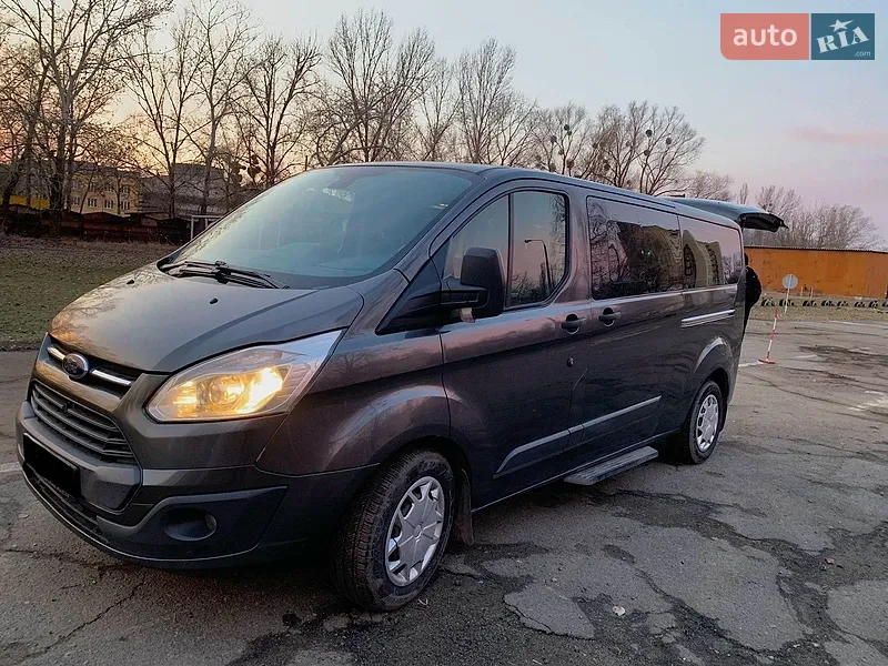Ford Tourneo Custom