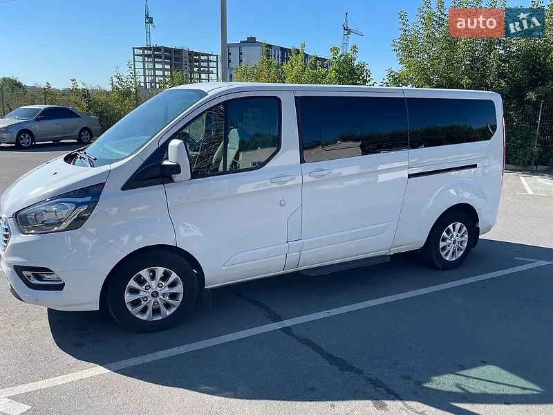 Ford Tourneo Custom