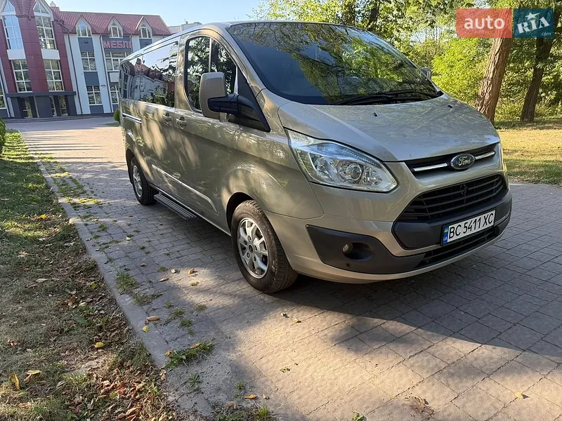 Ford Tourneo Custom