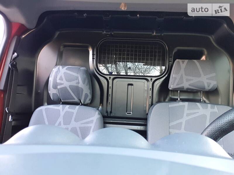 Вантажопасажирський фургон Ford Transit Connect 2012 в Харкові