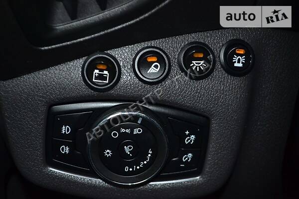 Вантажопасажирський фургон Ford Transit Connect 2015 в Хмельницькому