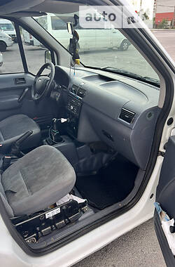 Вантажопасажирський фургон Ford Transit Connect 2006 в 