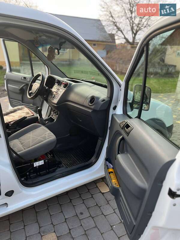 Мінівен Ford Transit Connect 2010 в Радехові