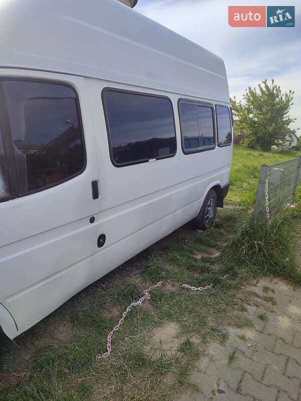 Минивэн Ford Transit Connect 2002 в Львове