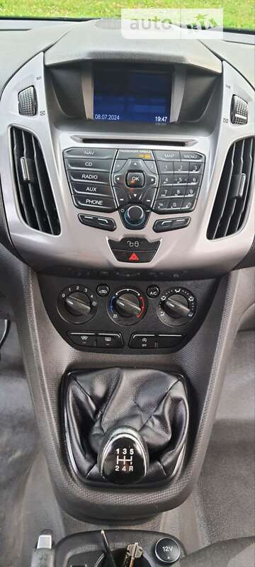Вантажний фургон Ford Transit Connect 2015 в Львові