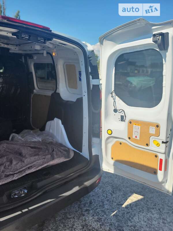 Вантажний фургон Ford Transit Connect 2016 в Світловодську