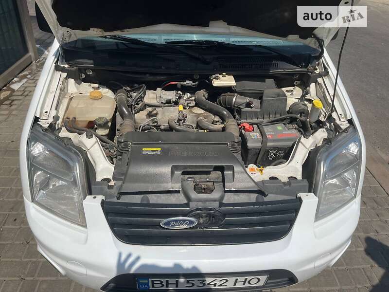 Вантажний фургон Ford Transit Connect 2013 в Одесі