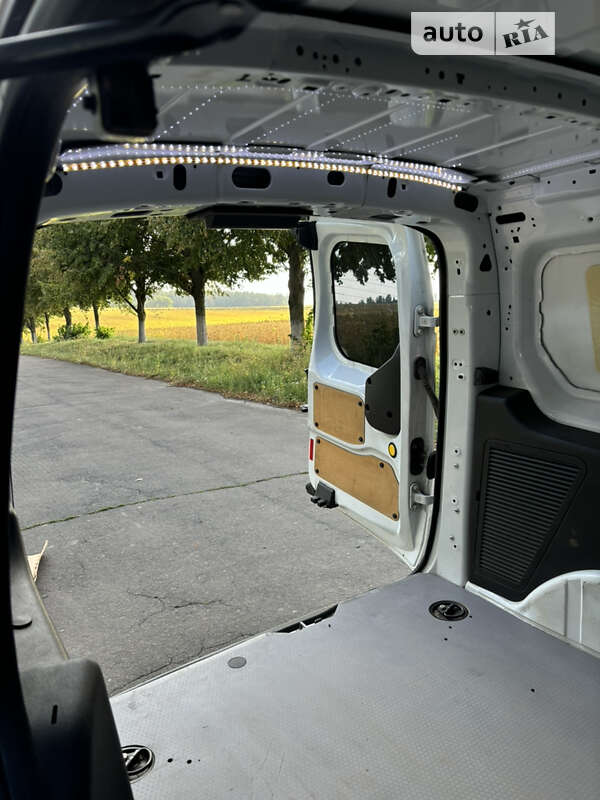 Грузовой фургон Ford Transit Connect 2015 в Ровно фото 13 Грузовой фургон Ford Transit Connect 2015 в Ровно