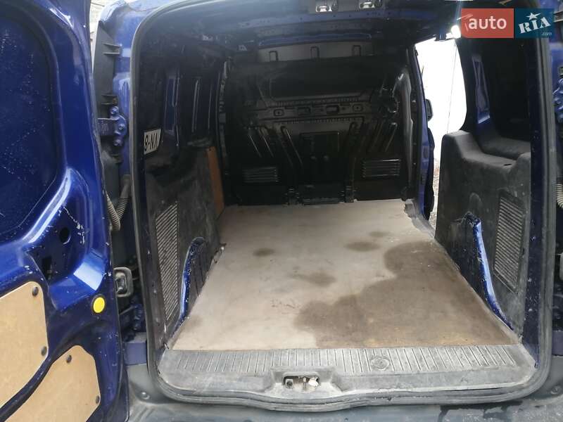 Вантажопасажирський фургон Ford Transit Connect 2015 в Києві