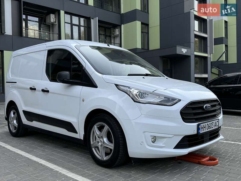 Грузовой фургон Ford Transit Connect 2021 в 