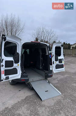 Мінівен Ford Transit Connect 2015 в 