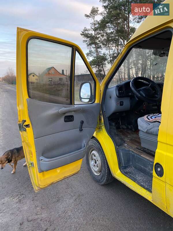 Мінівен Ford Transit Connect 2002 в Луцьку
