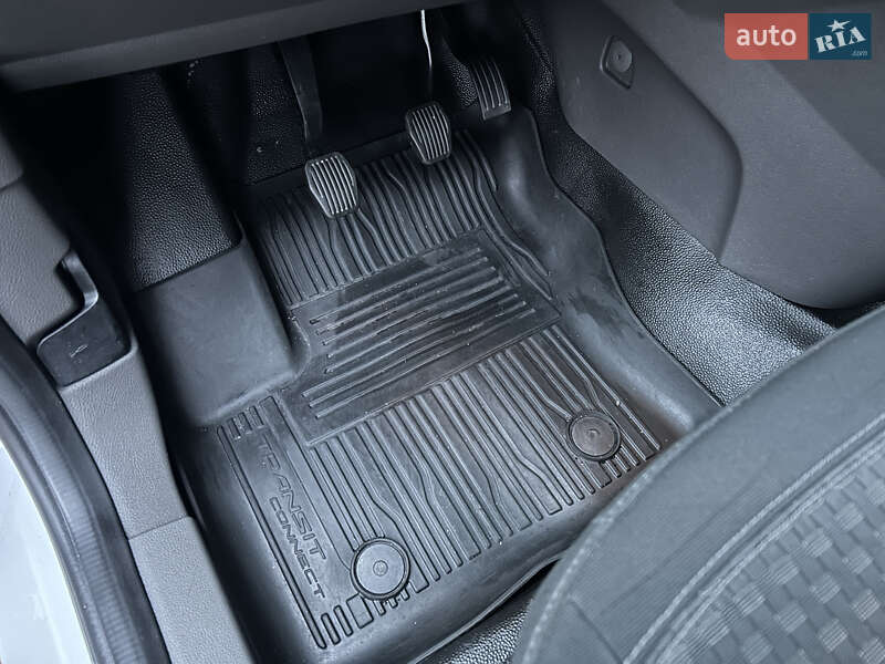 Вантажний фургон Ford Transit Connect 2020 в Ніжині