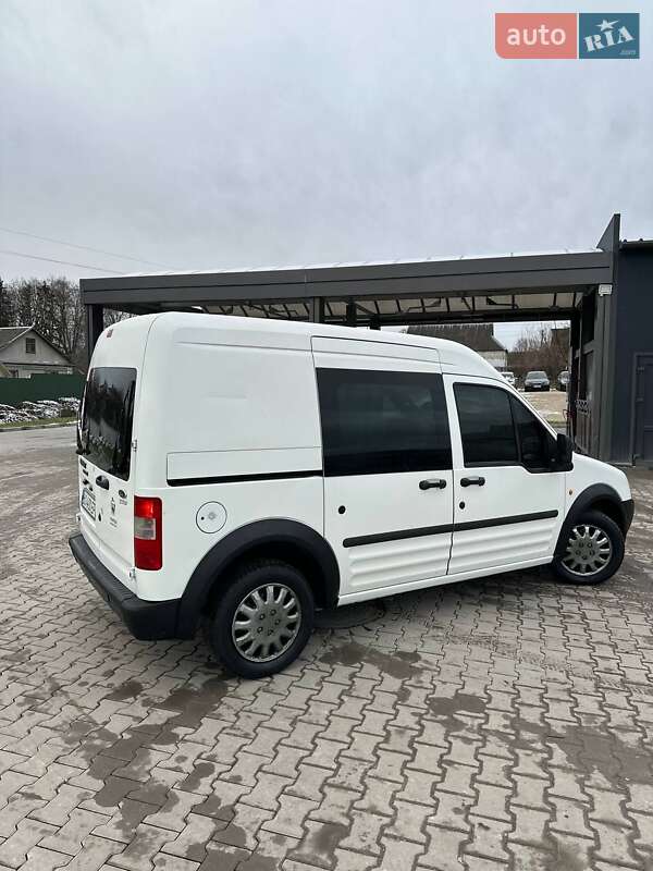 Минивэн Ford Transit Connect 2006 в Шумске