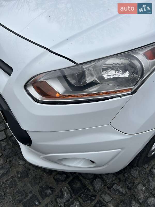 Грузовой фургон Ford Transit Connect 2016 в Кременчуге