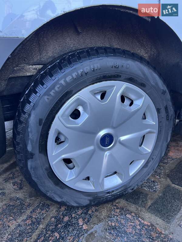 Вантажний фургон Ford Transit Connect 2013 в Житомирі
